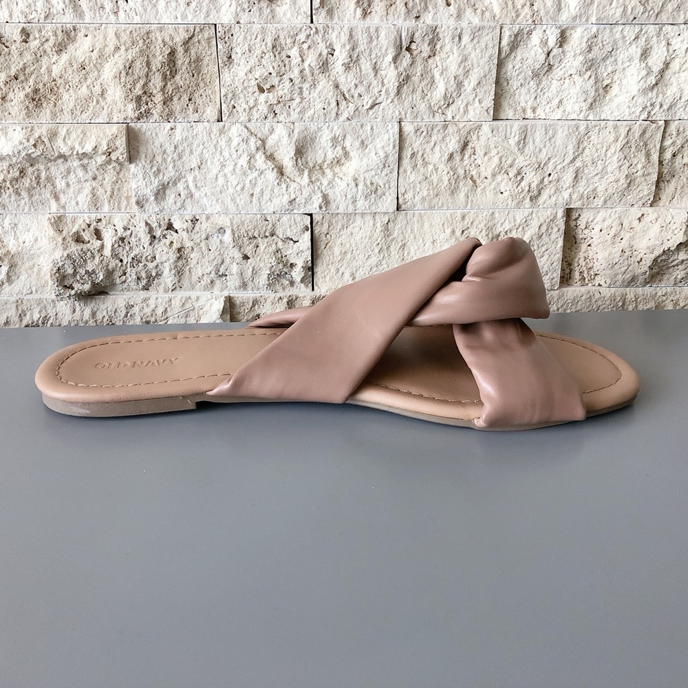 Old Navy sandals size 10 flip flops women’s shoes - Picture 4 of 8